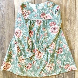 Beautiful girls 4T floral dress from Dillard’s 🌸